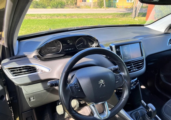 Peugeot 2008 cena 38999 przebieg: 136500, rok produkcji 2017 z Puławy małe 211